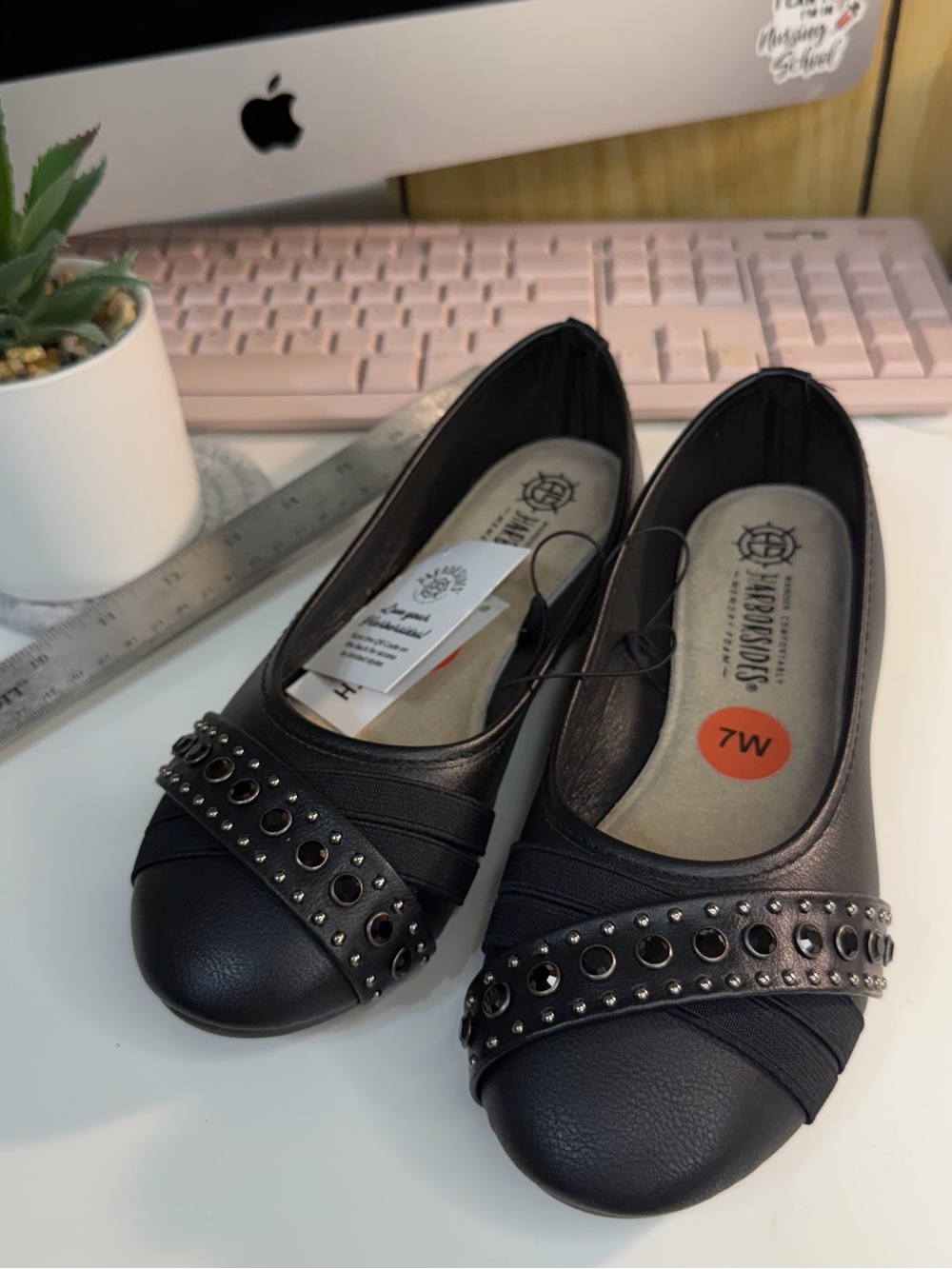 Harborsides Black Studded Ballet Flats 🖤